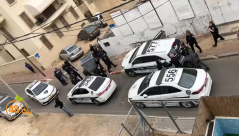  شاهد: زاوية أخرى تُوضّح اعتداء الشرطة بعنف على شباب بيافا قبل بداية الاحتجاجات